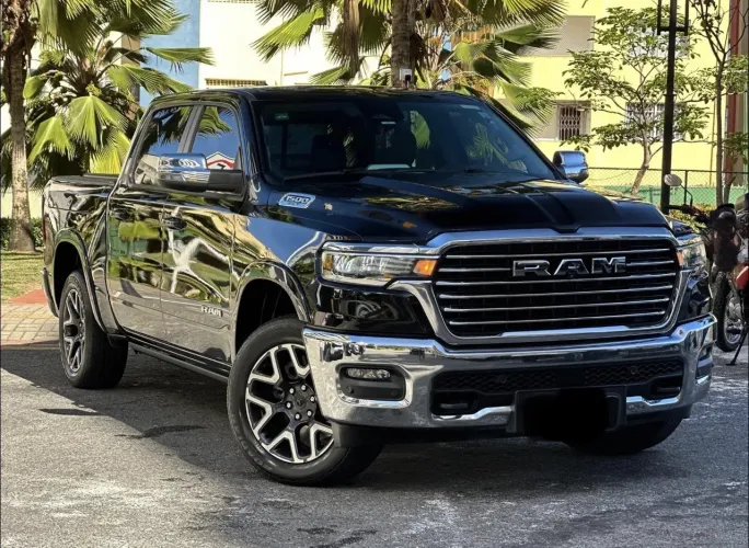 Ram 1500 Laramie 3.0 CD Bi-TB 4X4 Aut. 2025