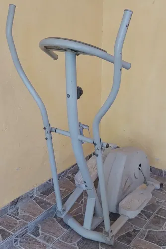 Elíptico Athletic Extreme 1000