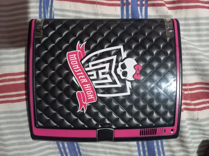 Diário Monster High- Tudo funcionando, menos a caneta