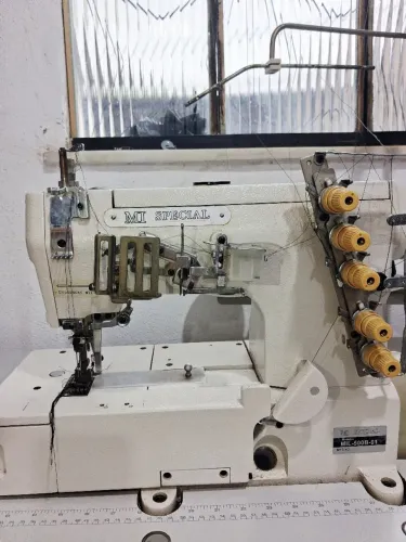 Máquina de Costura