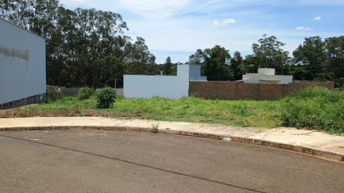 Vendo terreno em Porto Ferreira