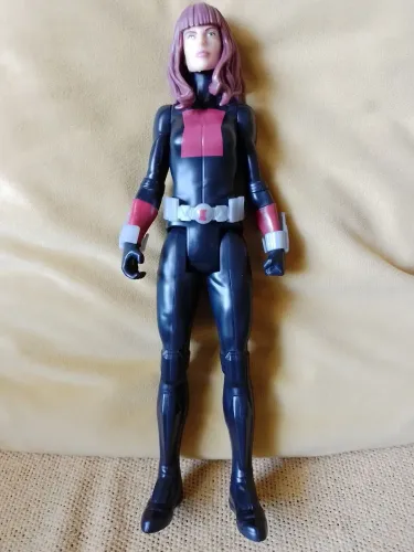 Boneco Viúva Negra 30cm