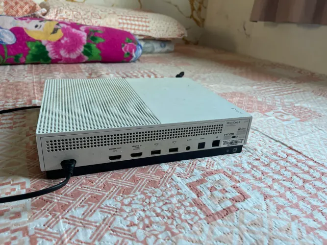 Xbox One S