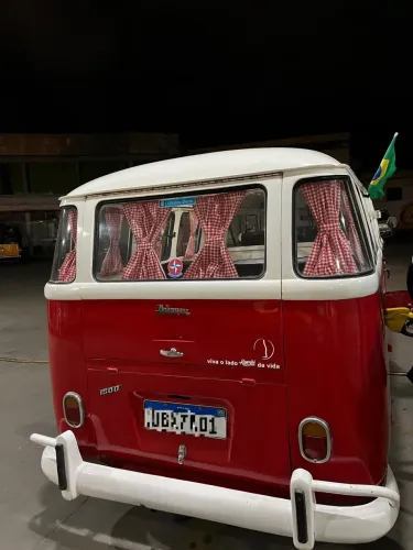 Volkswagen Kombi Standard/ Luxo/ Serie Prata 1976