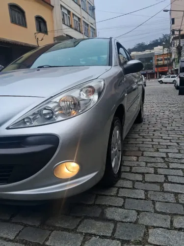 Peugeot 207 Sed. Passion XR Sport 1.4 Flex 8V 4P 2010
