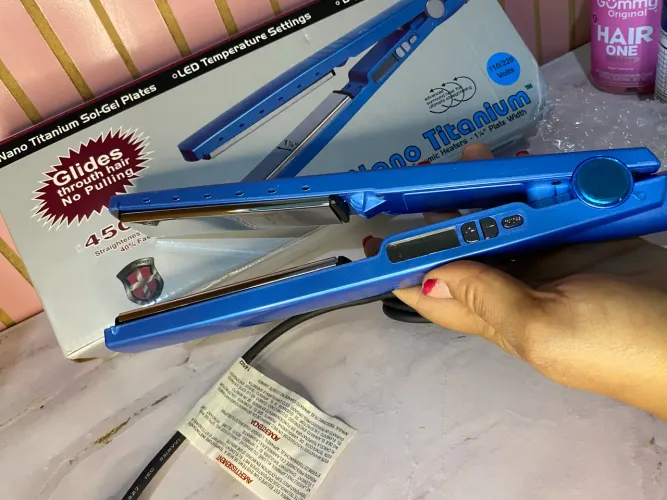 Prancha ,chapinha nova nano titanium 450 graus