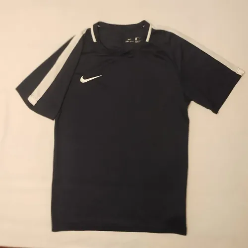 Lote Agasalhos e Camisetas Seminovos