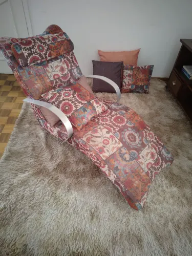 Poltrona espreguiçadeira de sala divã