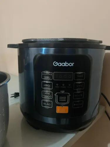 Vende se panela de pressão elétrica