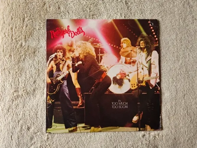 New York Dolls - In Too Much Too Soon