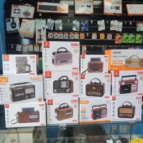 Kit Colecionador 12 Rádios Retrô Antigo AM FM Analógico MP3 Recarregável Portátil sem Fio