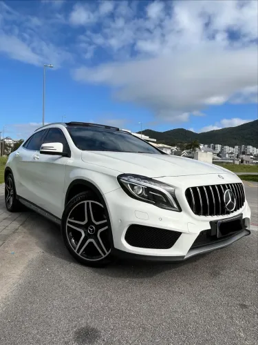 Mercedes-Benz GLA 250 Sport 2.0 TB 16V 4X2 211cv Aut. 2015