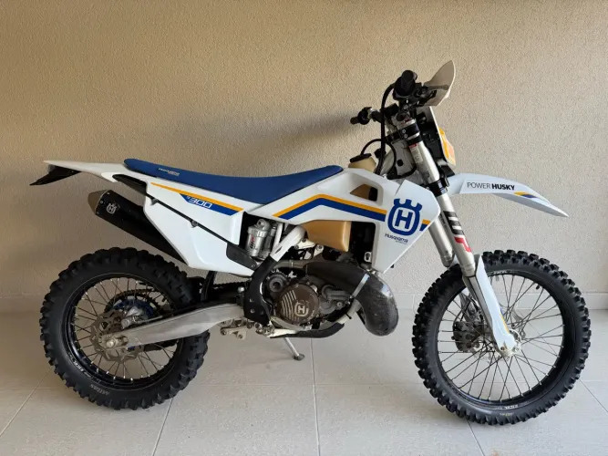 Husqvarna TE 300 I 2023 heritage