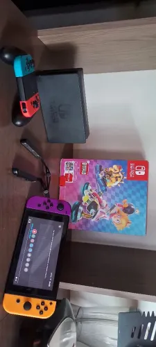 Nintendo Switch V2 Bloqueado,com acessórios