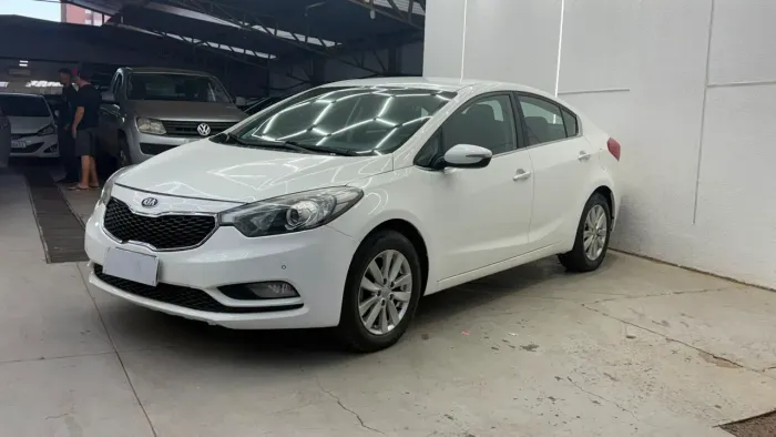 Kia Motors Cerato 1.6 16V Flex Aut. 2014