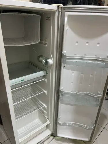 Geladeira Consul (bem conservada)