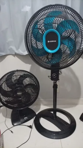 Ventilador 170 reais cada. Voltagem 2200