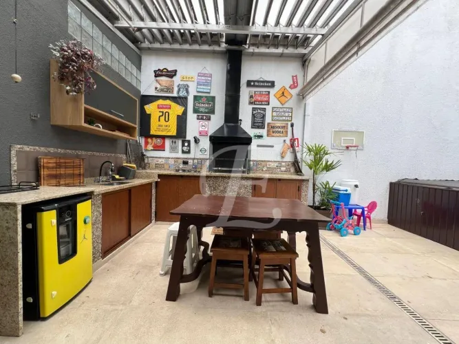Casa á venda em Alphaville no Residencial Tamboré 4