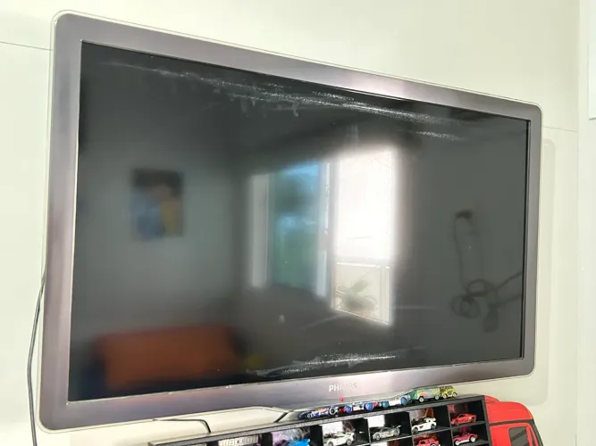 Tv Philips 40 polegadas com avaria/defeito