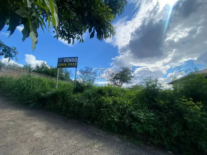 Excelente oportunidade no Belvedere em área comercial de grande fluxo.