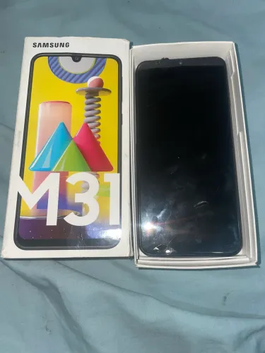 Celular samsung galaxy m31 128 gigas, novo mais tem que trocar a tela