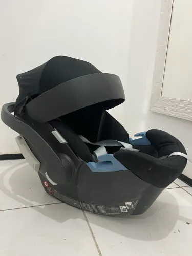 Vendo bebê conforto cyber 