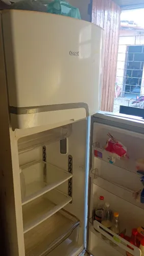 Geladeira com defeito