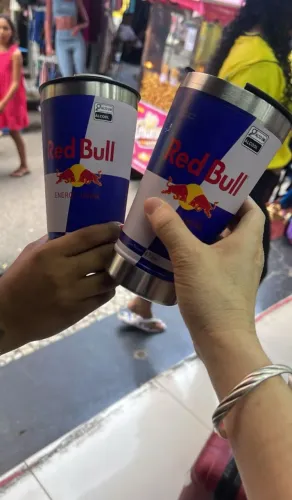 Copo térmico personalizado red bull
