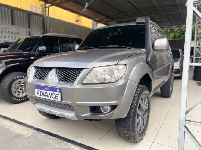 Mitsubishi Pajero TR4 2.0/ 2.0 Flex 16V 4X4 Aut. 2012