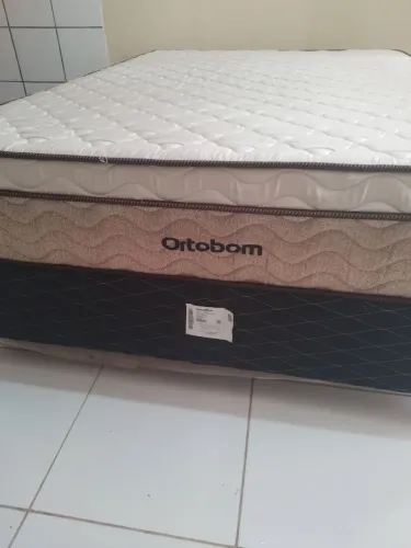 Cama casal box