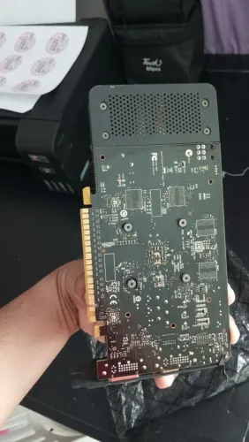 GTX 750TI 2GB EVGA ( LEIA )