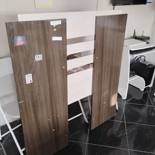 Cabeceira de cama.