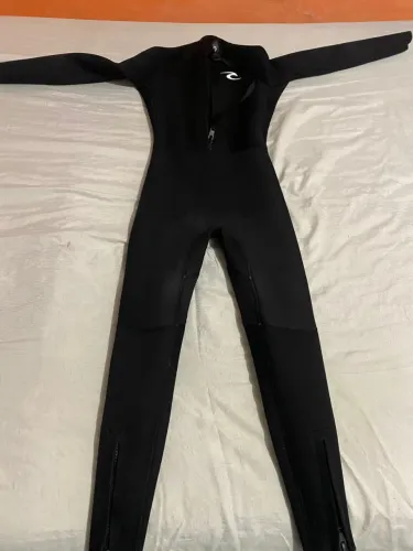 longjonh / neopreme / roupa de surf