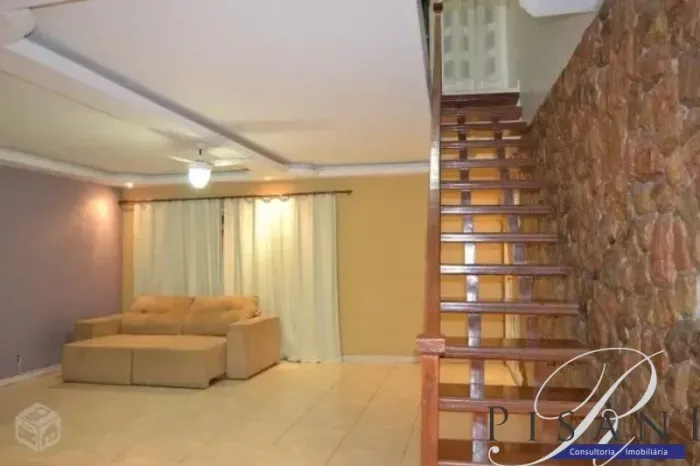 Campo Grande, Senandor Vasconcelos, linda casa duplex com 246m² de area construida, grande