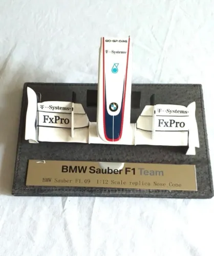 BMW Sauber F! nariz ou Nose Cone em escala 1/12. 