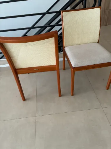 Cadeira com tela natural