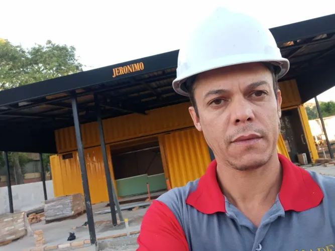 Serviços de construção e reformas 