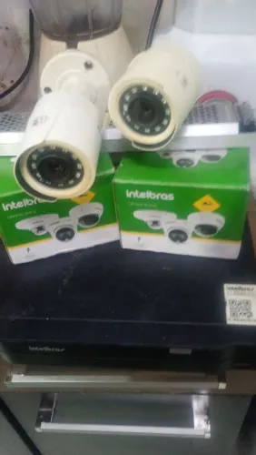 Kit completo DVR hdcvi Intelbras 4 canais com HD de 500gb