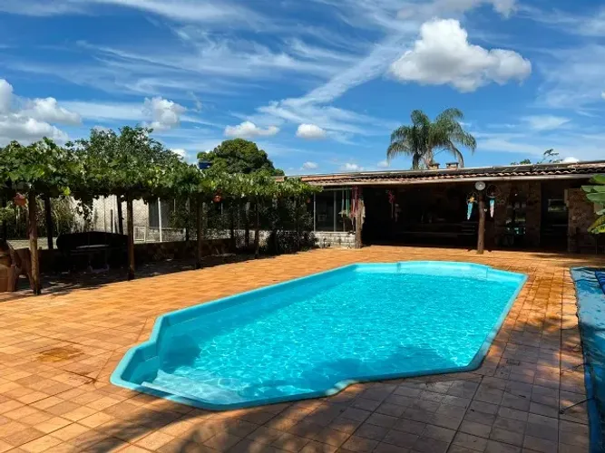 Chácara Recanto dos Reis, ideal para Eventos com Piscina Aquecida e Sauna - Brazlândia