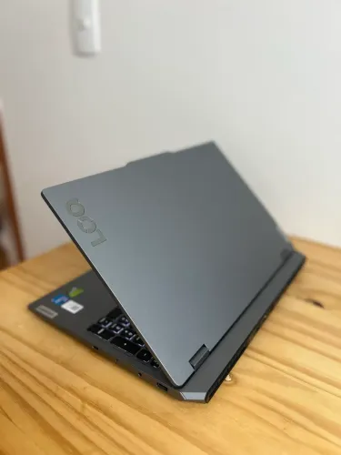 Notebook Lenovo LOQ - RTX 5050 8GB / Intel Core i5 13650HX / 16GB DDR5 (Aceito Trocas)