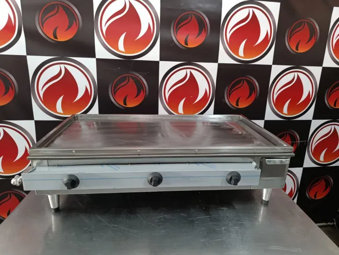 Chapa industrial 3 quimador marca MONARCHA modelo CH100GSP gás GLP nova garantia de fabric