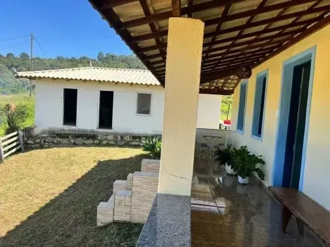 Sítio em Piracema MG com muita água, pomar adulto e vista sensacional.