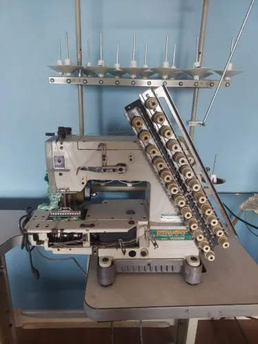 Maquina elastiqueira