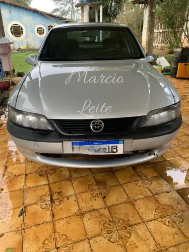 Chevrolet Vectra GL 2.2 / 2.0 MPFI 1999