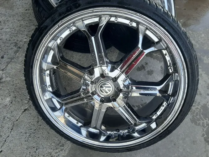 Rodas Esportiva Cromada aro 20 multi furos 5x100 e 5x112 usadas