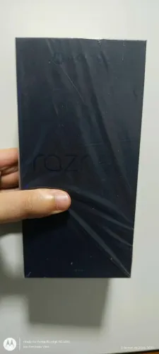 Celular Motorola Razr 60 NOVO