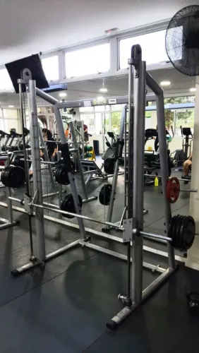 Aparelho de musculação