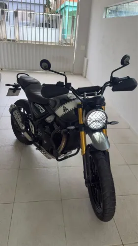 Moto Scrambler triumph 400cc por 26mil