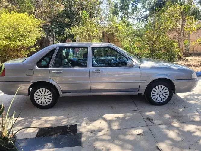 Volkswagen Santana 2.0 MI 2P E 4P 2001