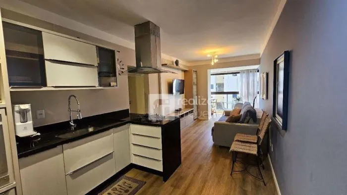 Apartamento Residencial à venda, Praia Brava, Florianópolis - AP0346.